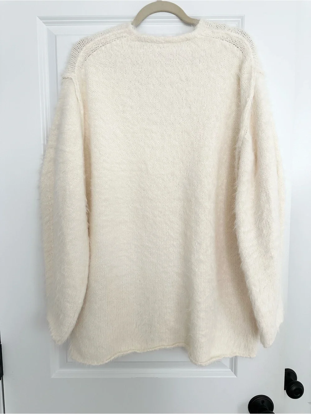 Free People Sparrow Oversized Ivory V-Neck Pullover Fluffy / Fuzzy Sweater